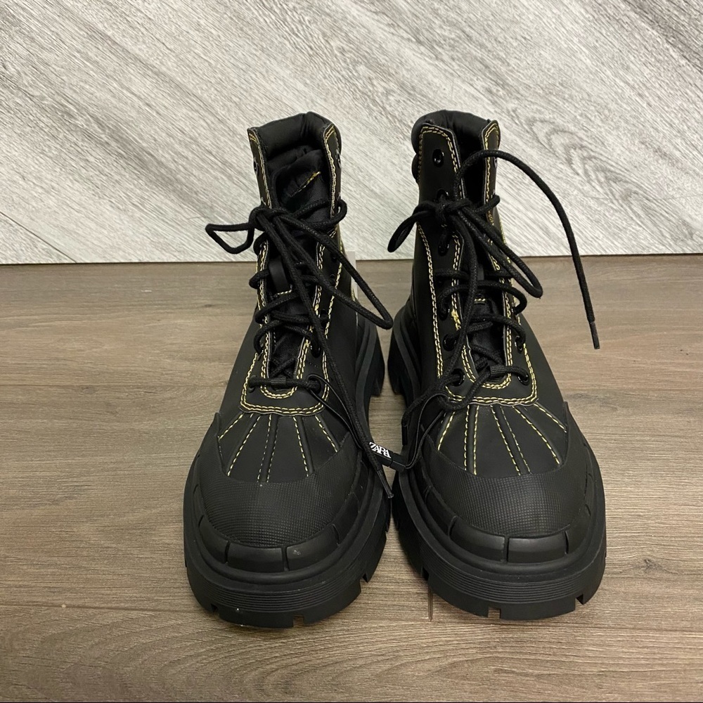 Zara | Low Heel Rubberized Lug Sole Ankle Combat Boots Size 6 NEW - Picture 5 of 10